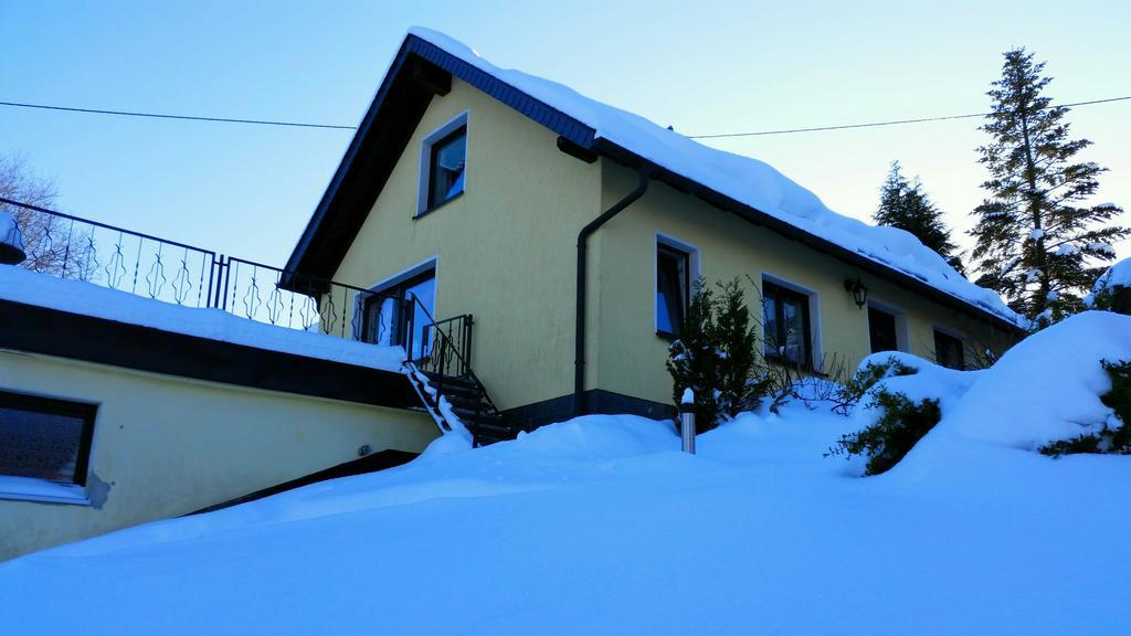 Ferienhaus Riedl Клингентал Екстериор снимка